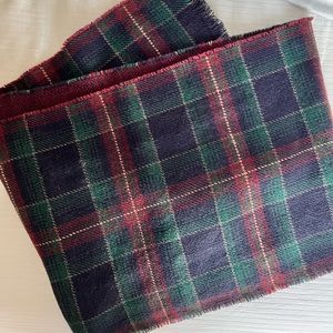 Roots plaid scarf